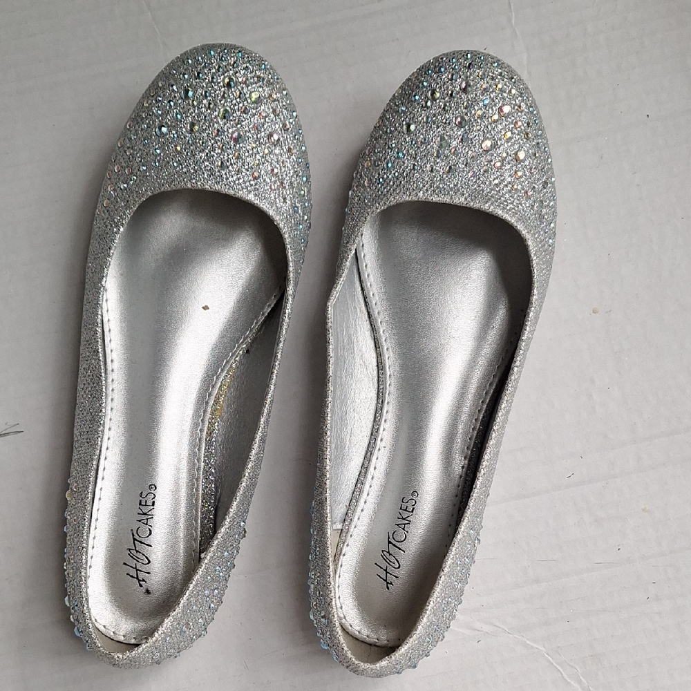 Hot Cakes Glam Silver Texture Ballets Comfort  9w 9